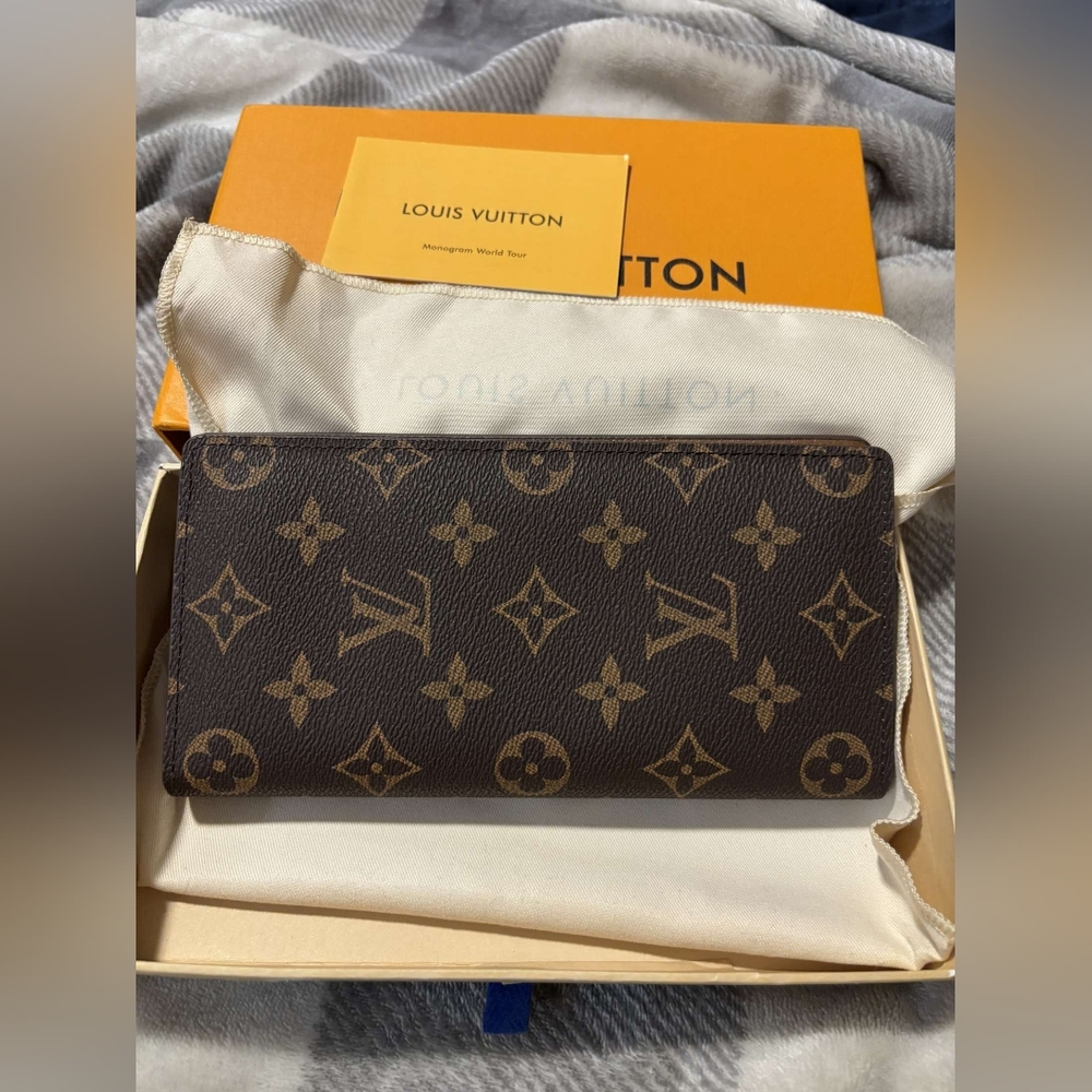 ✨Louis Vuitton wallet!✨